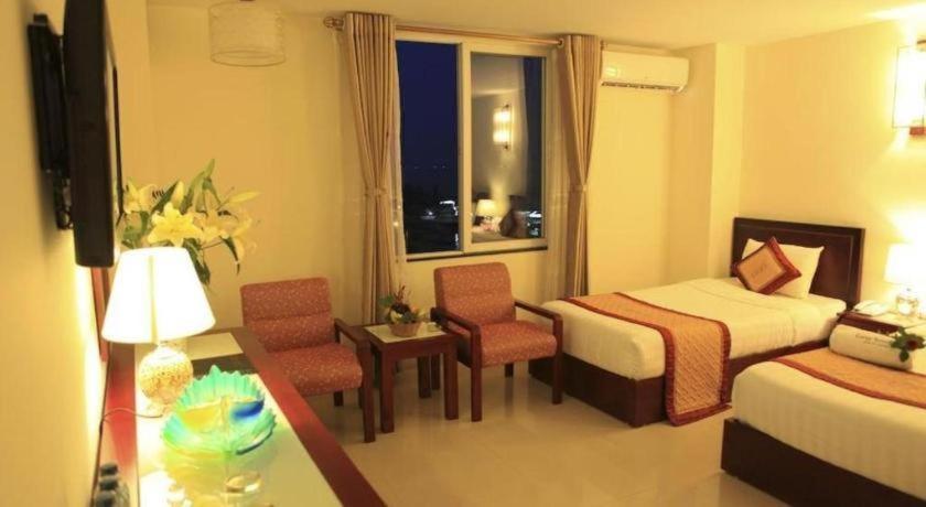 Luxe Hotel Dong Hoi Exterior photo