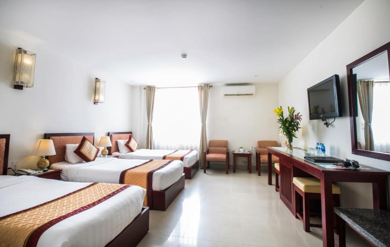 Luxe Hotel Dong Hoi Exterior photo